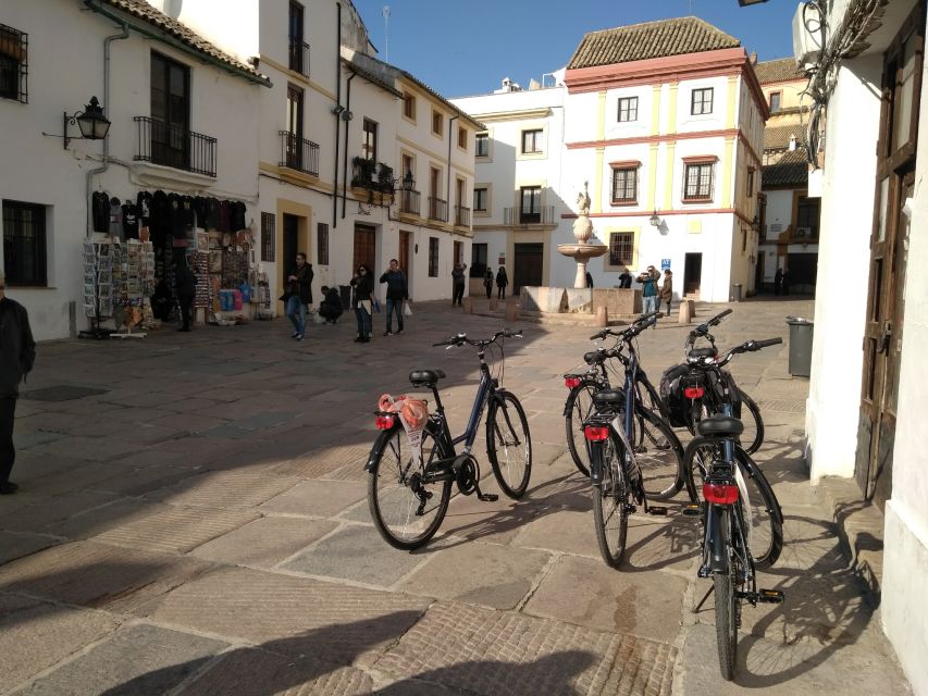 Córdoba Daily Highlights Bike Tour - Calahorra Tower-Museum for River History and Photo Angles