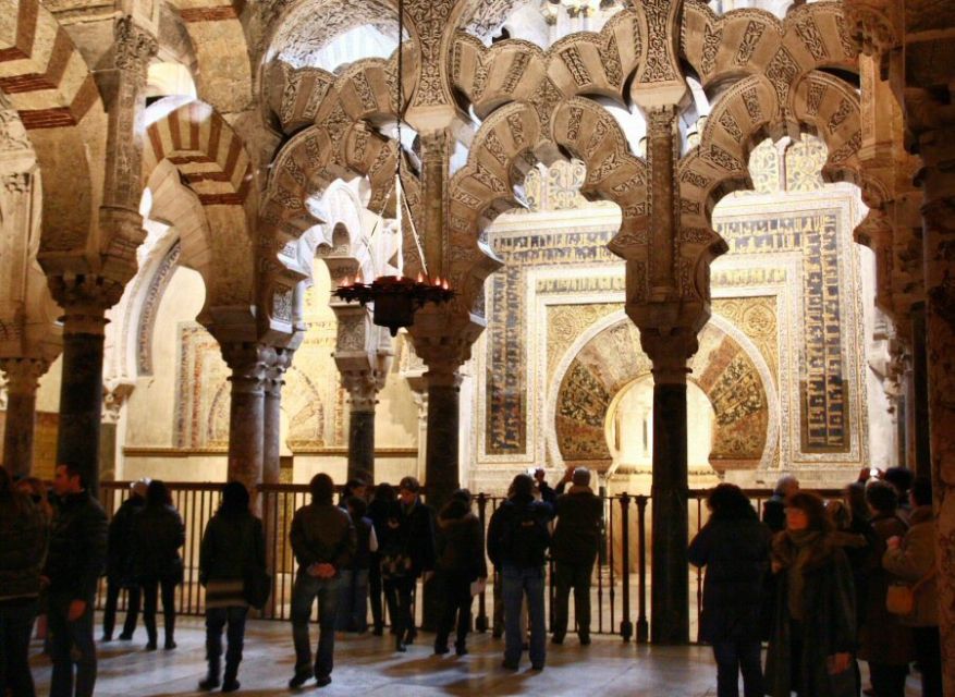 Cordoba: Early Bird Private Tour of the Mosque-Cathedral - Skip-the-line tickets and practical logistics that actually help