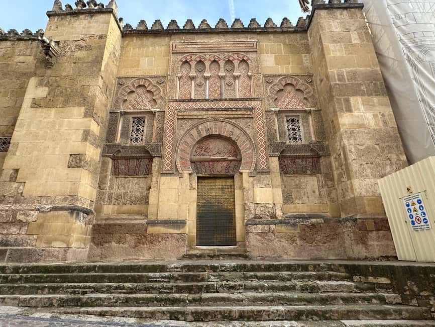 CORDOBA: GUIDED TOUR OF THE MOSQUE-CATHEDRAL OF CORDOBA WITHOUT QUEUES SPANISH - Stories and legends you can picture later