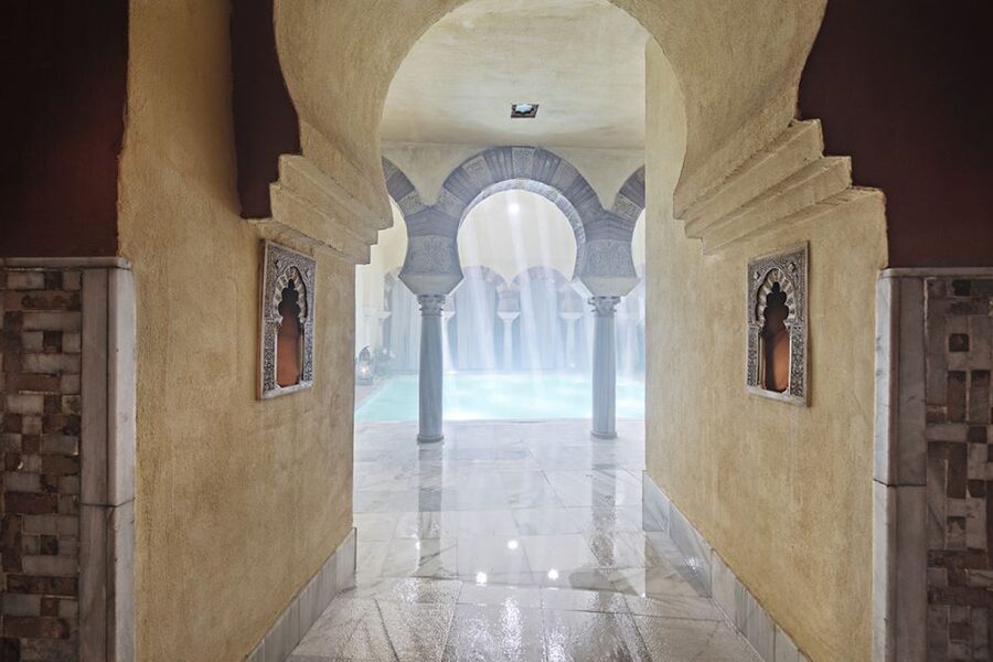 Córdoba: Hammam Al Ándalus Entry Ticket w/Optional Massage - Where the hammam fits in your Córdoba day
