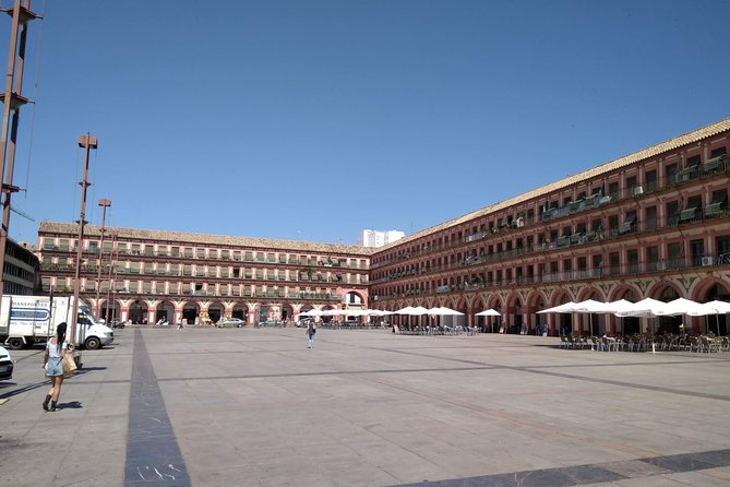Córdoba Highlight Walking Tour - Fernandins churches: a gentle warm-up before the big landmarks