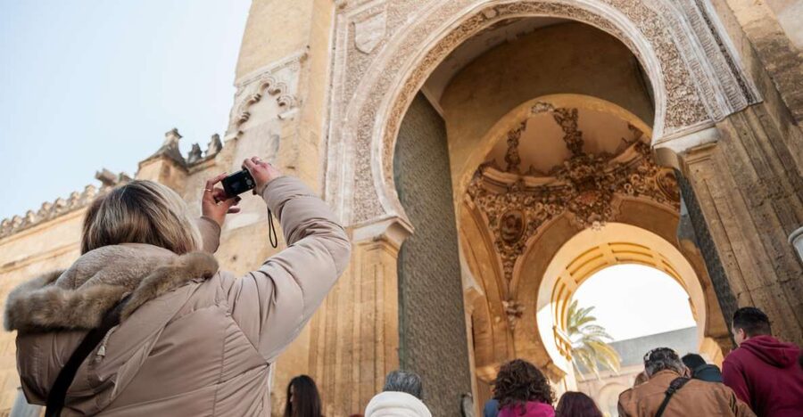 Cordoba: Jewish Quarter and Mosque-Cathedral Guided Tour - Key Points Before You Go