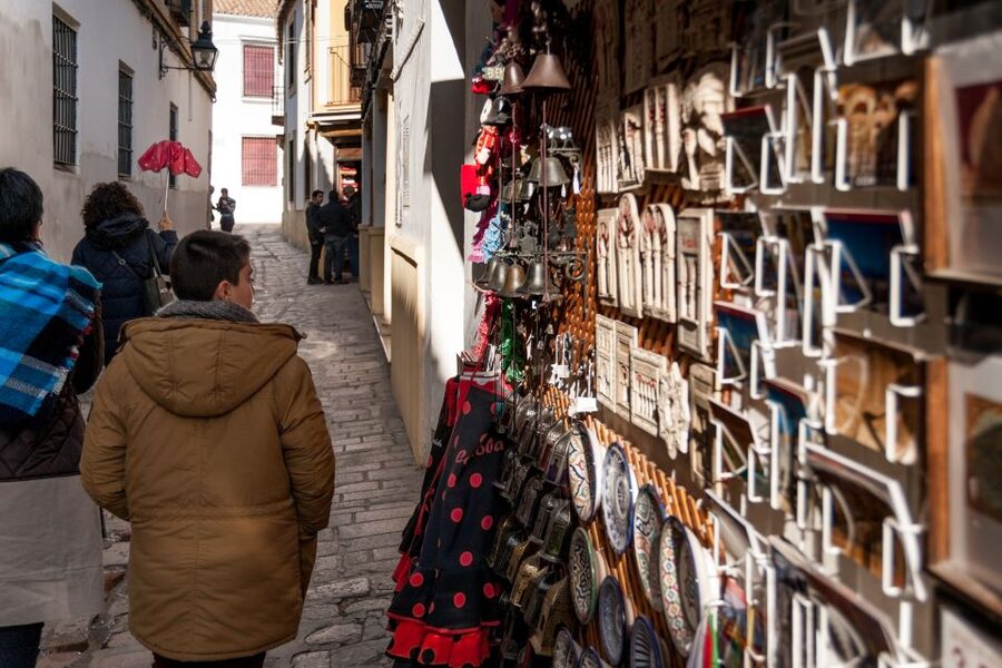 Cordoba: Jewish Quarter and Mosque-Cathedral Guided Tour - How Much a Live Guide Really Changes the Mezquita
