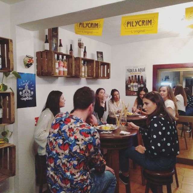 Córdoba: Local Wine Tasting Evening - Tapas Pairings: Why Each Bite Changes the Wine
