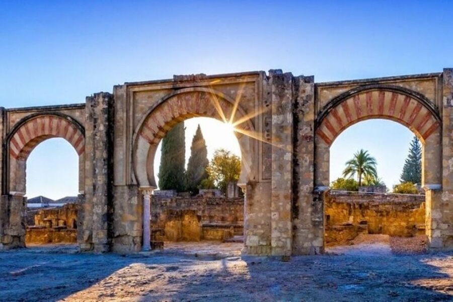 Cordoba: Medina Azahara Guided Tour without transport - The 2-hour ruins walk: a 10th-century fortified city, up close