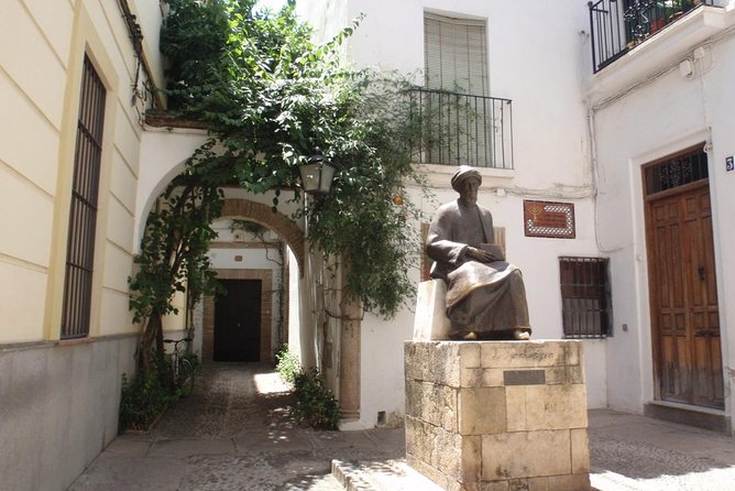 Cordoba Monuments Intensive Tour in English Tickets included - Córdoba Synagogue Reality Check: Lines, Closures, and Quick Inside Time