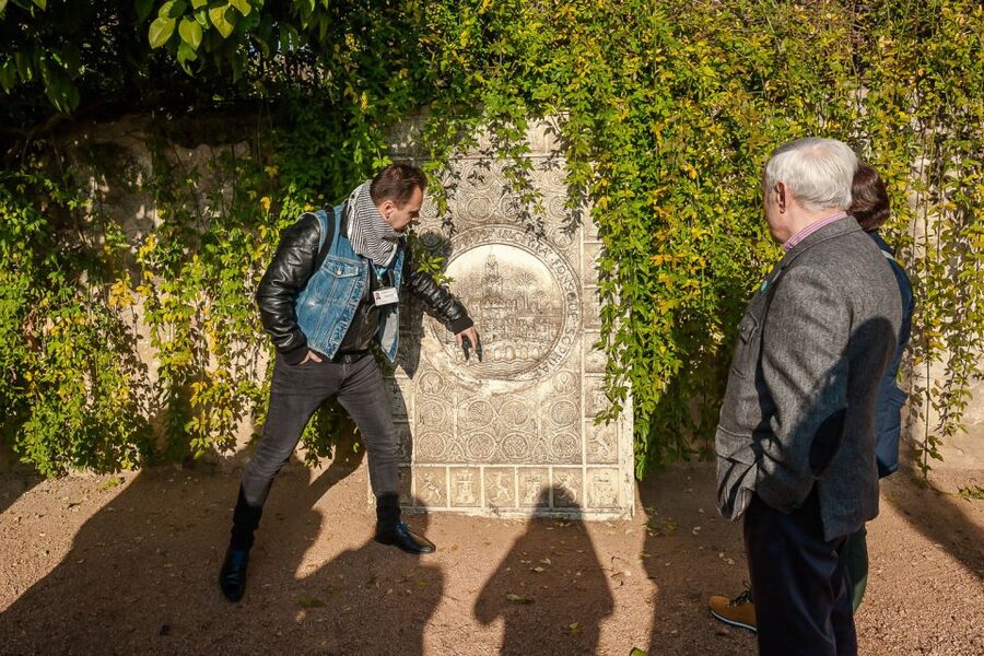 Cordoba: Monuments Walking Tour - Guide energy is the real upgrade, and the names you’ll hear