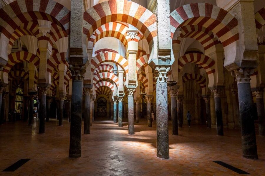 Córdoba: Mosque-Cathedral & Alcazar Guided Tour - Who this tour fits best, and who might want a different plan