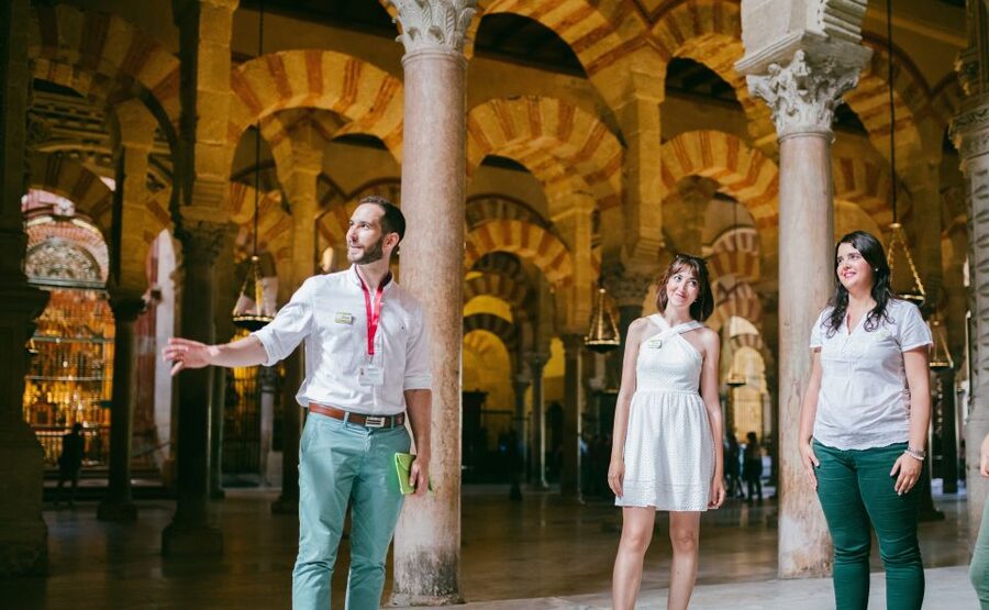 Córdoba: Mosque-Cathedral & Alcazar Guided Tour - Should you book this Mosque-Cathedral and Alcazar tour?