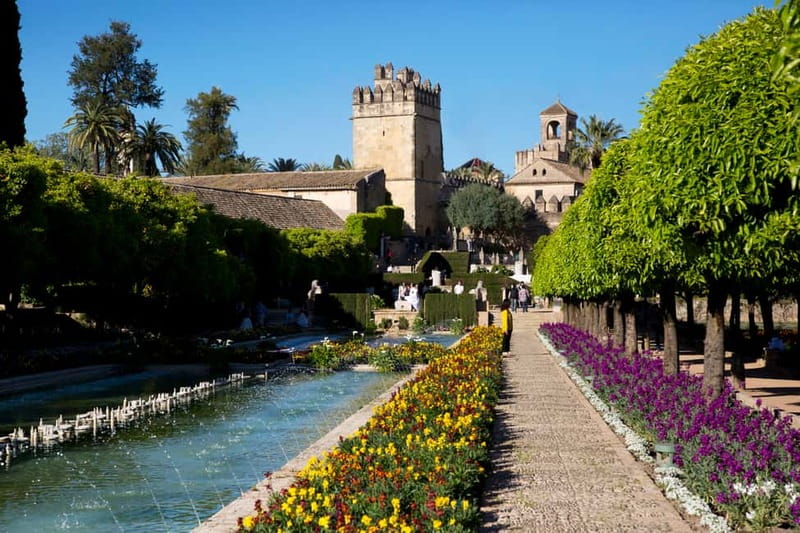 Córdoba: Mosque-Cathedral, Jewish Quarter and Alcázar Tour - Who this tour is best for (and who should consider something else)