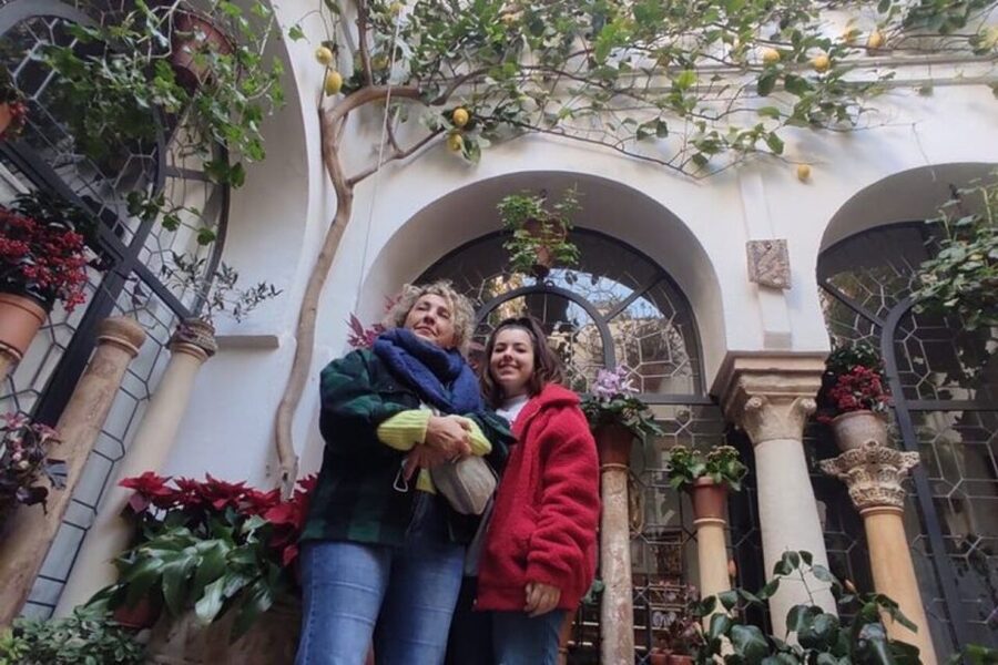 Córdoba: Private Mosque-Cathedral and City Tour - Private tour format that actually helps you understand Cordoba