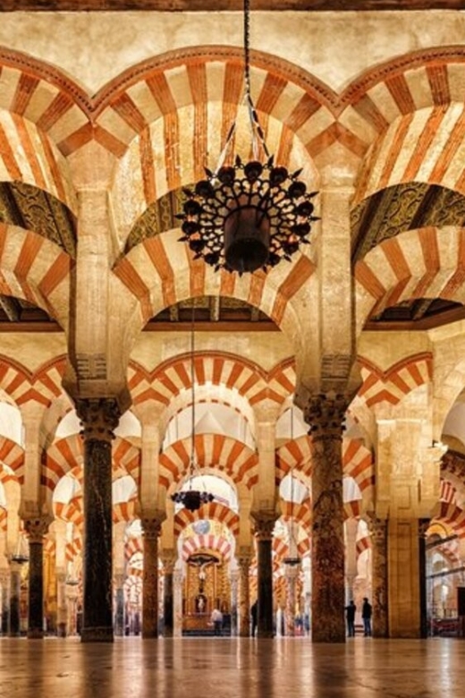 Córdoba: Private Mosque-Cathedral and City Tour - Torre Campanario meeting point and how the start sets the tone
