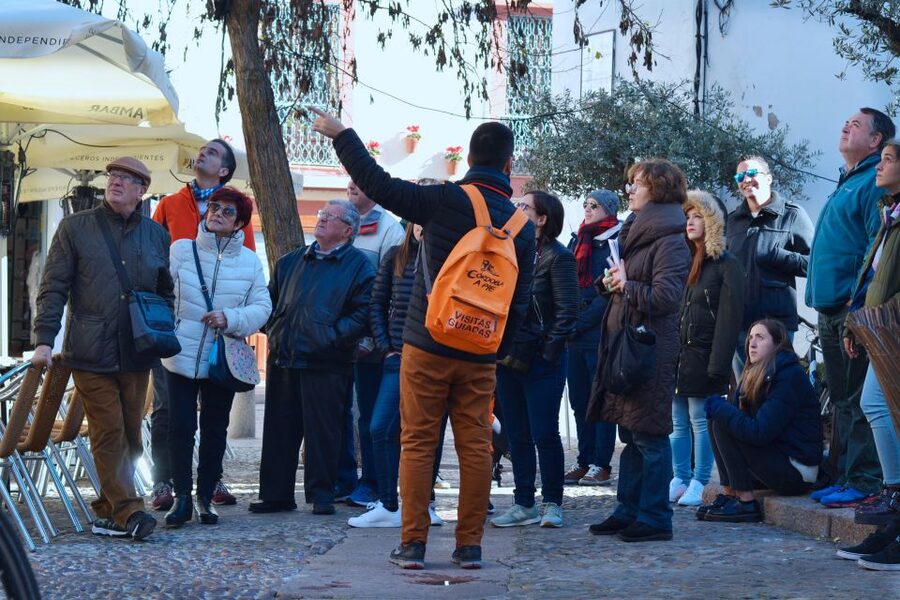Córdoba: Private Walking Tour - The Jewish Quarter and Synagogue area: why this stop works best with a guide