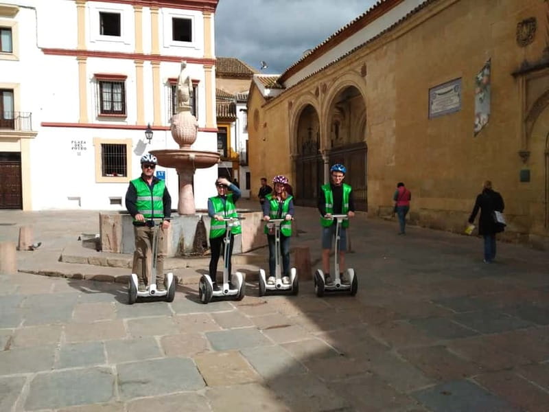 Cordoba: Segway Tour historic center - The Roman Bridge and the Guadalquivir: your ride’s big historical hinge