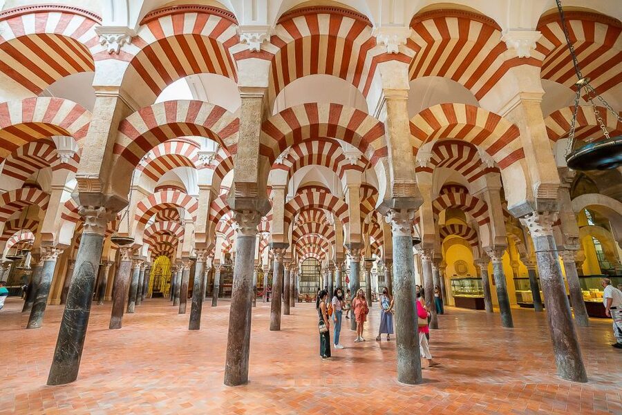 Córdoba: Skip-the-Ticket-Line Mosque-Cathedral Guided Tour - Language, headsets, and the small-group timing twist