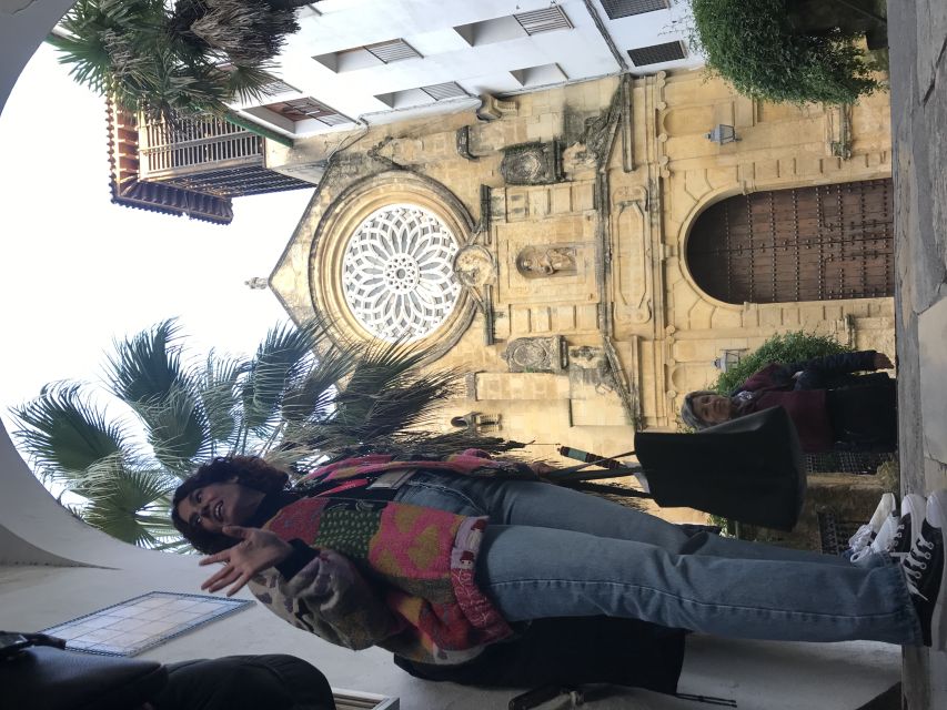 Córdoba: Tour of the three cultures to see the city in a day - Roman Temple of Córdoba and Corredera Square: the city before the story gets complicated