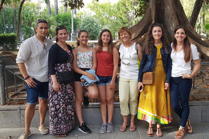 Discover Cádiz walking tour - Plaza de las Flores and Granier Cádiz: sweet spots for house and street details