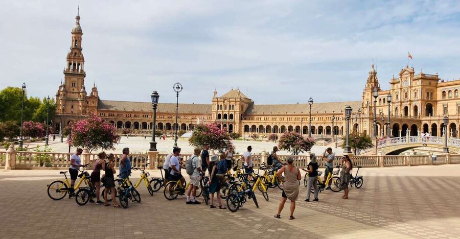 E-Bike Rental one day - Triana by E-bike: how to cover more without losing the fun