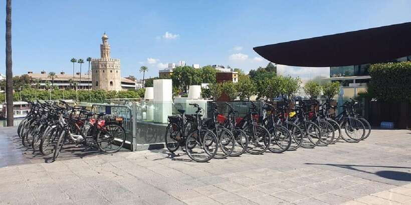E-Bike tour in Sevilla - Maria Luisa Park: Where Seville Starts to Slow Down