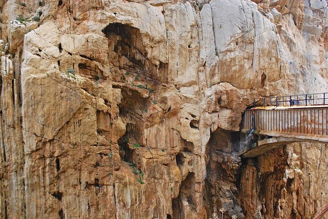 El Caminito del Rey Path - How Hard Is It, Really? Shoes and Heat Are the Deciders
