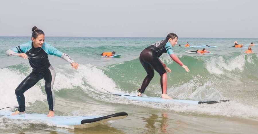 El Palmar: Group Surf class. - From Conil to the Beach: How the 2-Hour Flow Usually Plays Out