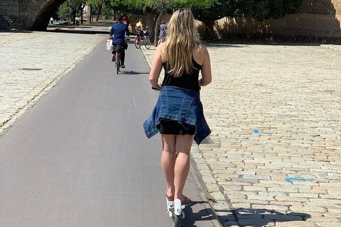 Electric Scooter Rental Seville - Riding comfort, heat management, and who this suits best