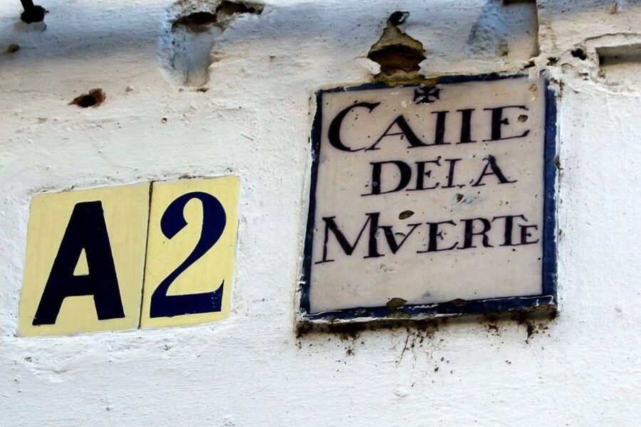 Enchanted Seville: Private Walking Tour - Why this Santa Cruz night walk feels like more than sightseeing