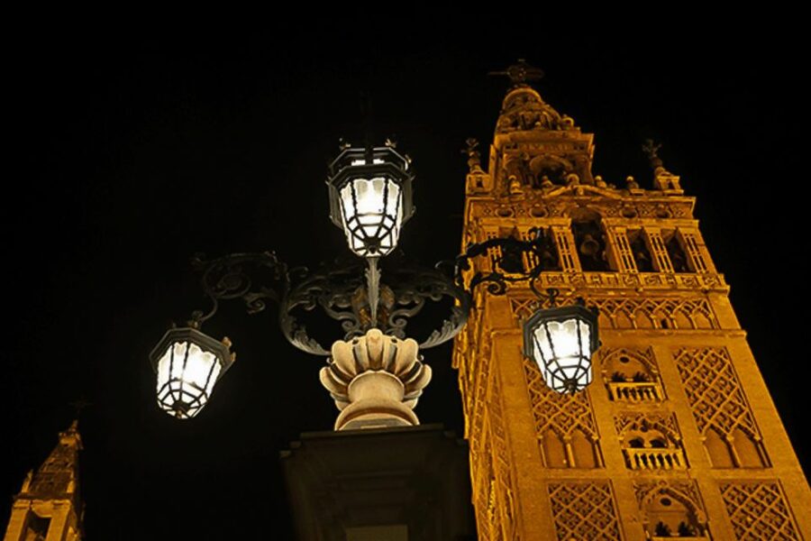 Enchanted Seville Walking Tour - Alfalfa’s underground passages and Muslim-era traces you can feel