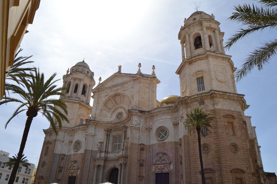 English Cádiz Tour: Walking Tour with Local Guide - Price and Value: Why $15 Can Be a Smart Use of Time