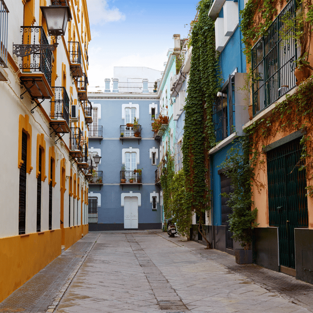 Exclusive Seville: Hidden Gems and Iconic Landmarks Tour - Practical Tips That Make the Walk Easier