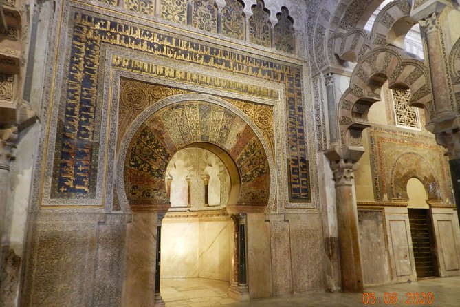 Exclusive visit to the Mosque with official guide. Small groups - What You’ll See and Understand in the Mosque Cathedral