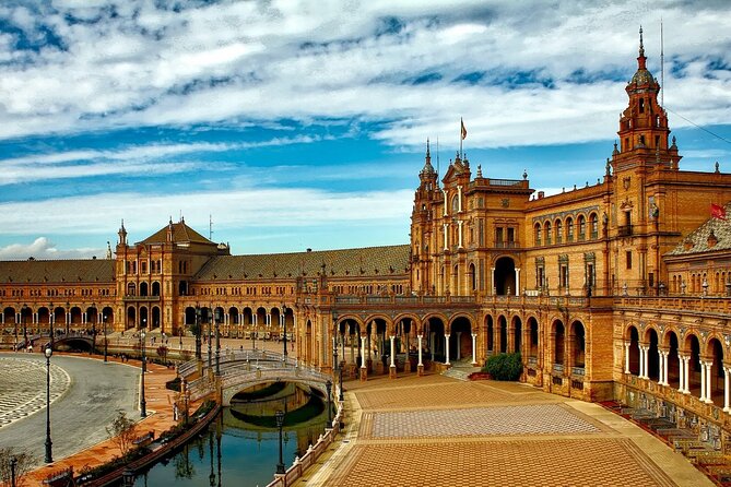 Excursion from Malaga to Seville with tickets to the Real Alcázar - Key highlights to look for
