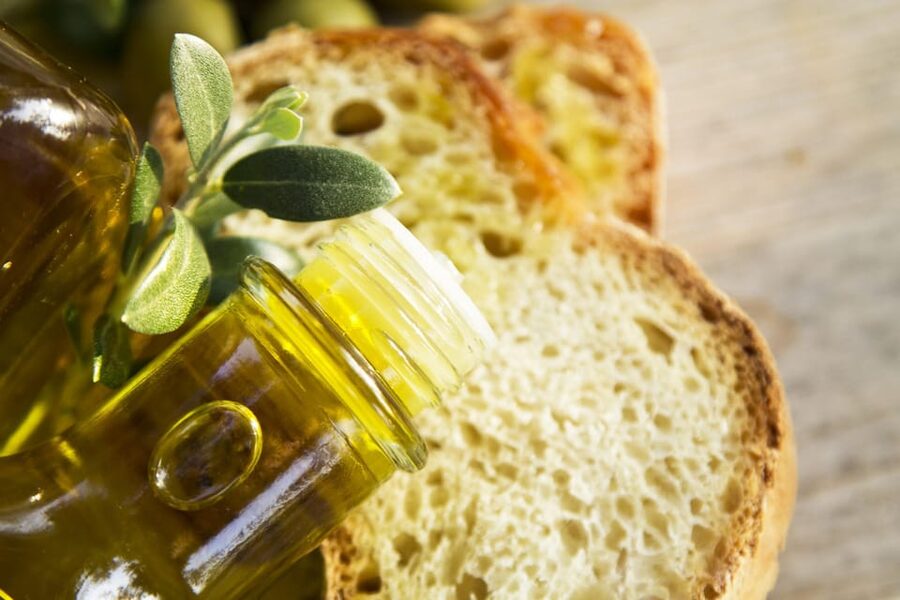 Extra Virgin Olive oil tasting - Desayuno molinero with pan del vacar, breakfast as a tasting tool