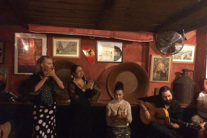 Flamenco and Tapastour with a flamenco artist - Meeting at Banco Santander, Then Three Tapas Stops