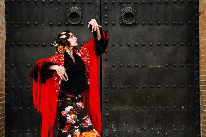 Flamenco Dance Masterclass - What you’ll practice: palmas, footwork, and the key movement details