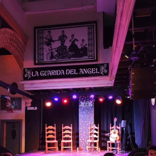 Flamenco Show at La Guarida del Angel with Drink - Before the show: tapas and Jerez wines make the waiting time worth it