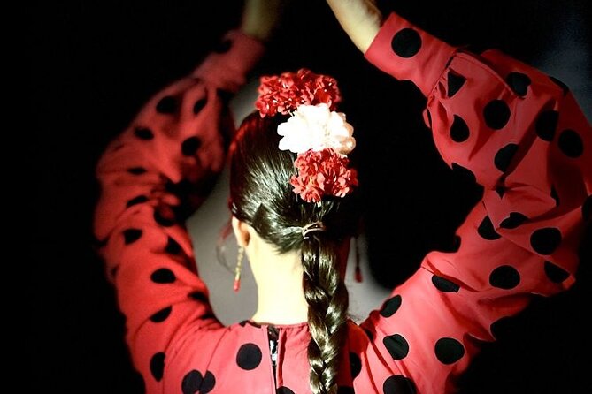 Flamenco show in the heart of Triana - Triana at Night: Why Almoraima Feels Local