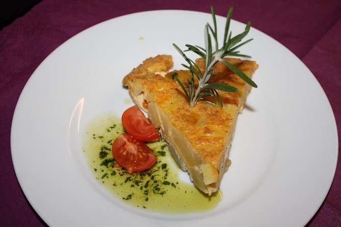 Food Tour Cadiz - Gran Teatro Falla: a quick cultural stop, with no ticket
