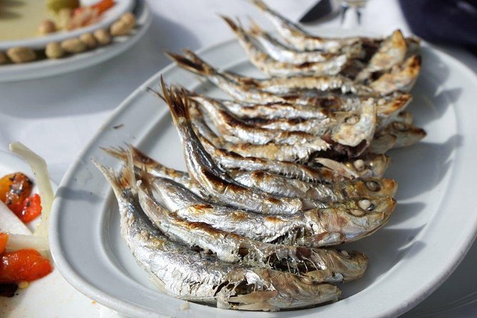 Food Tour Cadiz - Price and value: $98.90 for 3 hours of food and drinks
