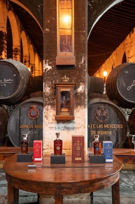 Founder Winery: TOUR GASTRO EXPERIENCE - Inside Bodegas Fundador, you learn how sherry culture is built