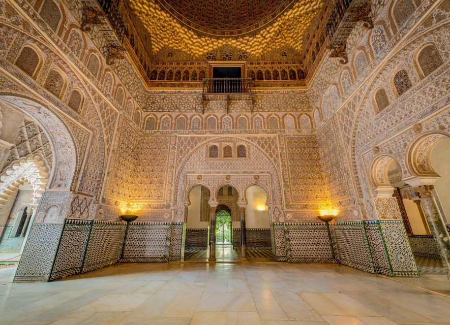 From Costa del Sol: Sevilla Day Trip with Real Alcázar Tour - Real Alcázar and Giralda: the two anchors of the day