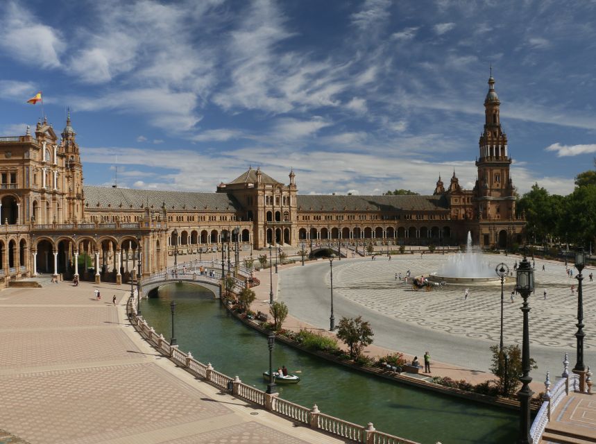 From Costa del Sol: Sevilla Day Trip with Real Alcázar Tour - Morning sightseeing: guided landmarks plus real time to wander