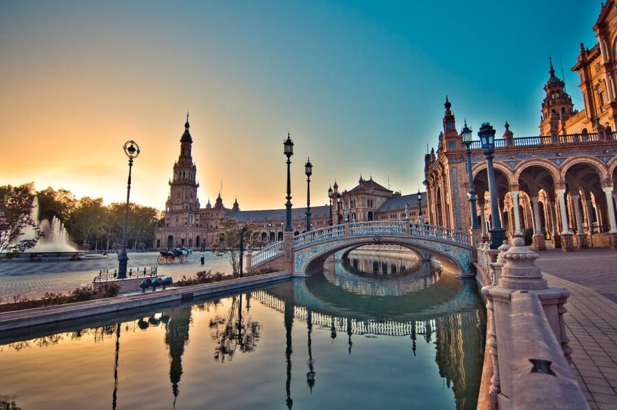 From Malaga: Private Seville, Alcazar and Cathedral Day Trip - Seville orientation on the move: where the Moorish influence shows up
