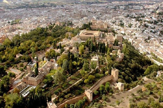 From Seville: 2-Day Granada Tour Skip-the-Line Alhambra & Baths - Day 1: Sacromonte flamenco at Cueva La Rocio, then the Arabian hammam