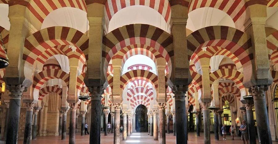 From Seville: Córdoba and Mosque Cathedral Full-Day Tour - Judería de Córdoba: the neighborhood walk that gives you context