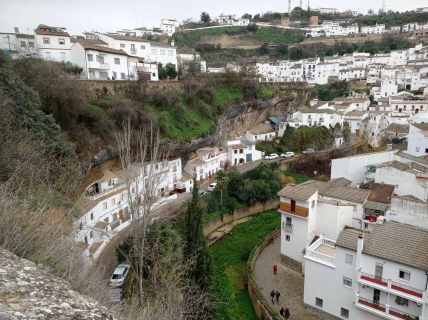 From Seville: Ronda+Setenil de las Bodegas Day Trip - How to make Ronda pay off: free time plus a guided option