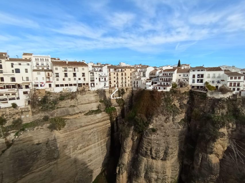 From Seville: Ronda+Setenil de las Bodegas Day Trip - Puente Nuevo and the gorge: why timing matters