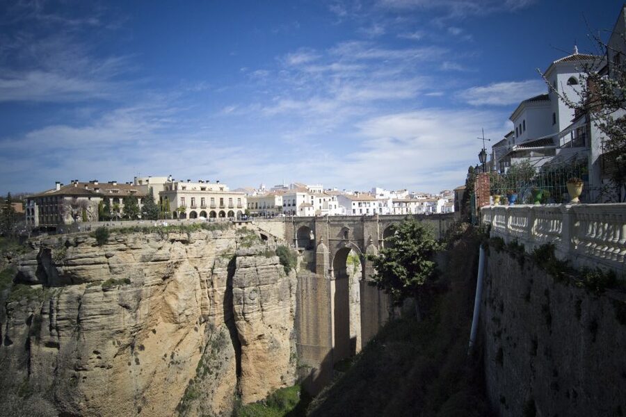 From Seville: White Villages and Ronda Full-Day Trip - Las Aguzaderas to Zahara de la Sierra: Small Stops, Good Context