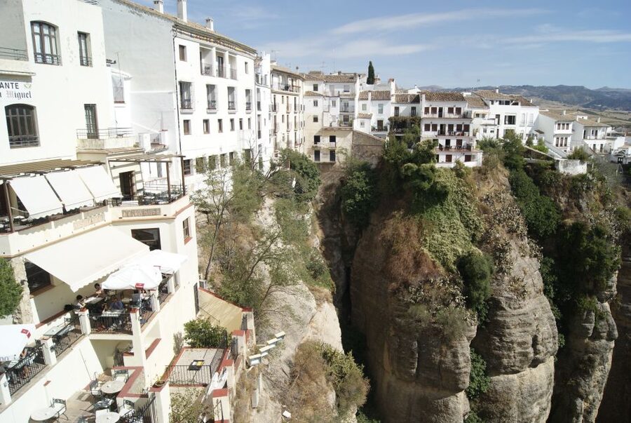 From Seville: White Villages and Ronda Tour - Ronda’s tajo gorge: why the walking matters more than the view