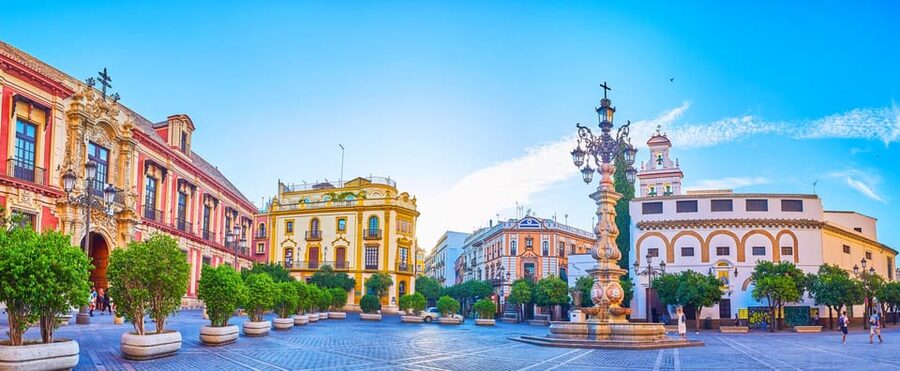 GERMAN SPEAKING E-BIKE TOUR (MOTHER TONGUE) | SEVILLE - Why German Mother-Tongue Guidance Makes the Tour Feel Personal